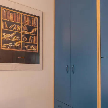 Windrose The Professor's *
